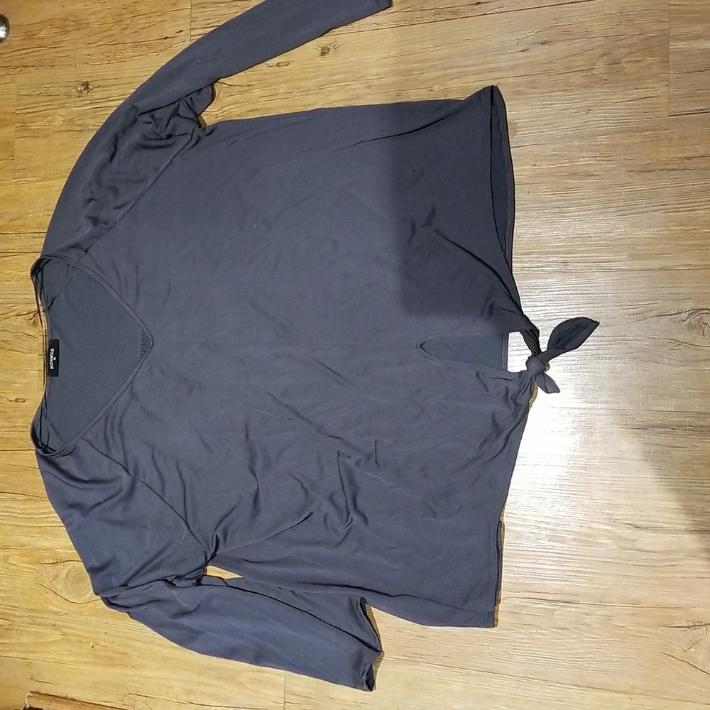 Botanique grey long sleeve v neck shirt EUC sz 2X